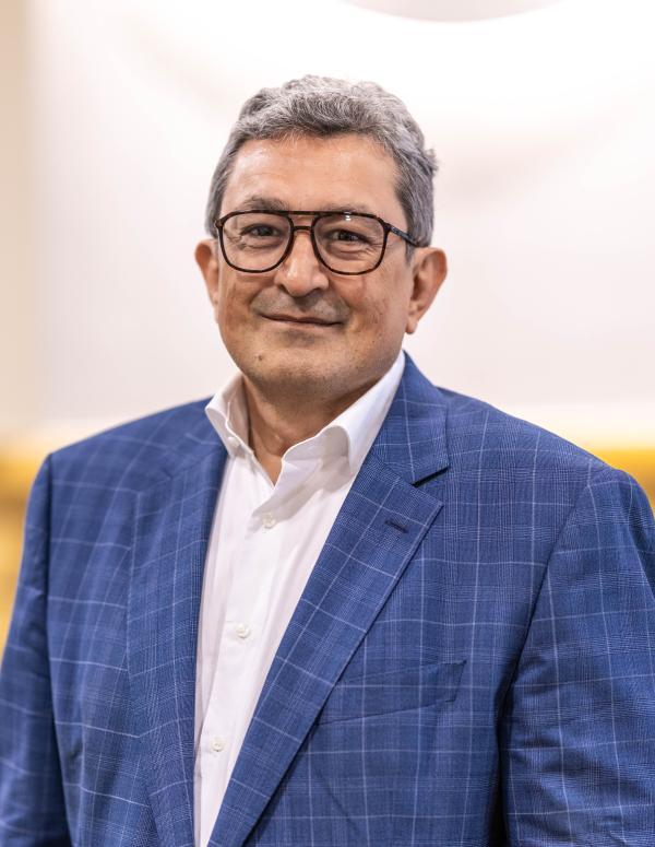 Photo officielle de J&eacute;r&ocirc;me Petit, directeur g&eacute;n&eacute;ral adjoint de Lagard&egrave;re Travel Retail