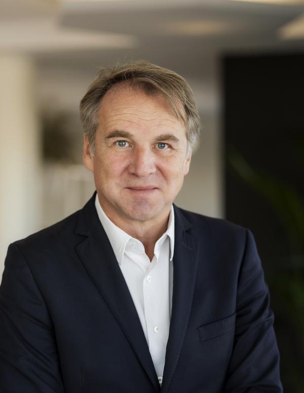 Luc Mansion - Group Chief Financial Officer &amp; Regional COO, Pacific at Lagard&egrave;re Travel Retail